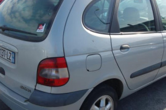 Plage arriere RENAULT SCENIC 1