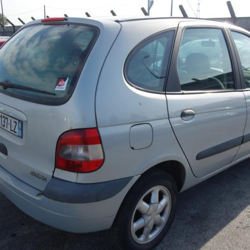 Plage arriere RENAULT SCENIC 1 Photo n°4