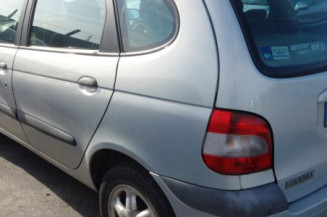 Plage arriere RENAULT SCENIC 1