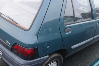 Vitre arriere droit RENAULT CLIO 1