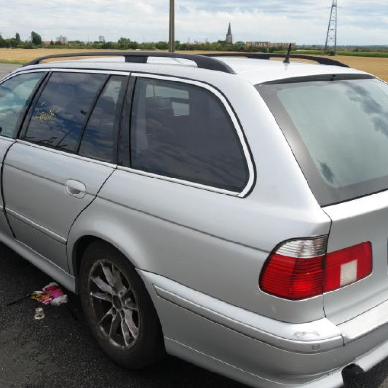 Plage arriere BMW SERIE 5 E39 Photo n°4