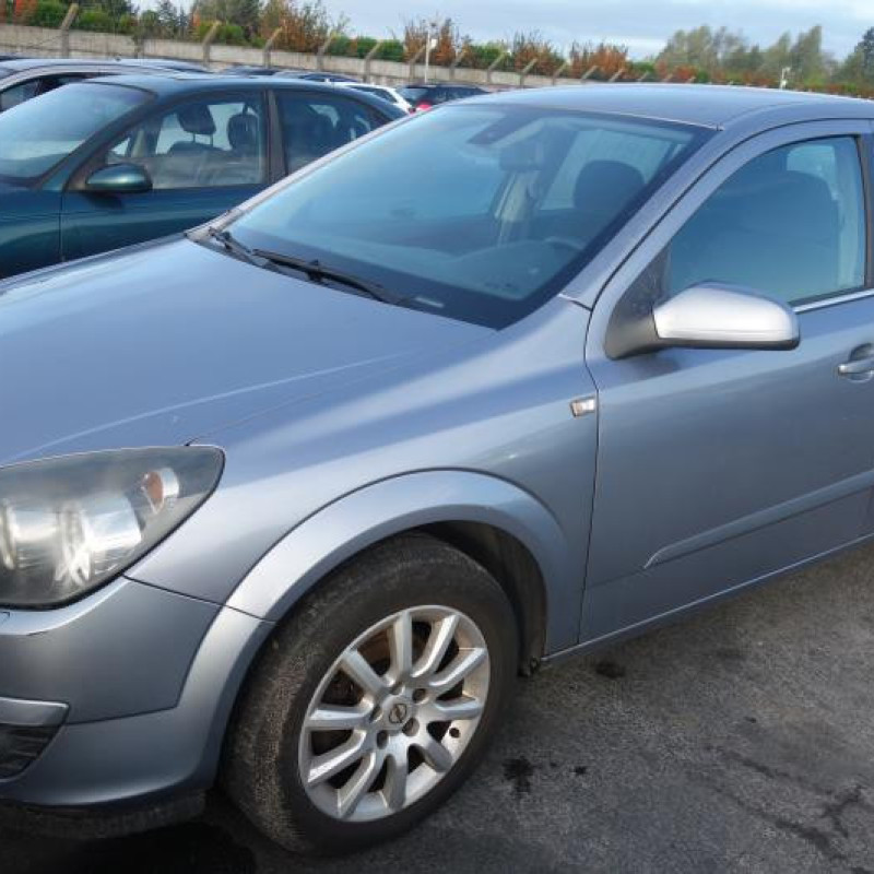 Pare choc arriere OPEL ASTRA H Photo n°10