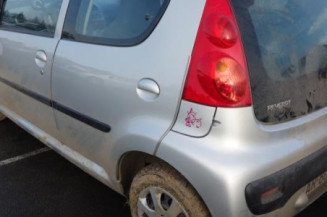 Lunette arriere PEUGEOT 107