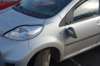 Poignee porte arriere droit PEUGEOT 107