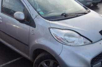 Poignee porte arriere droit PEUGEOT 107