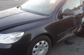 Bras essuie glace avant droit SKODA OCTAVIA 2