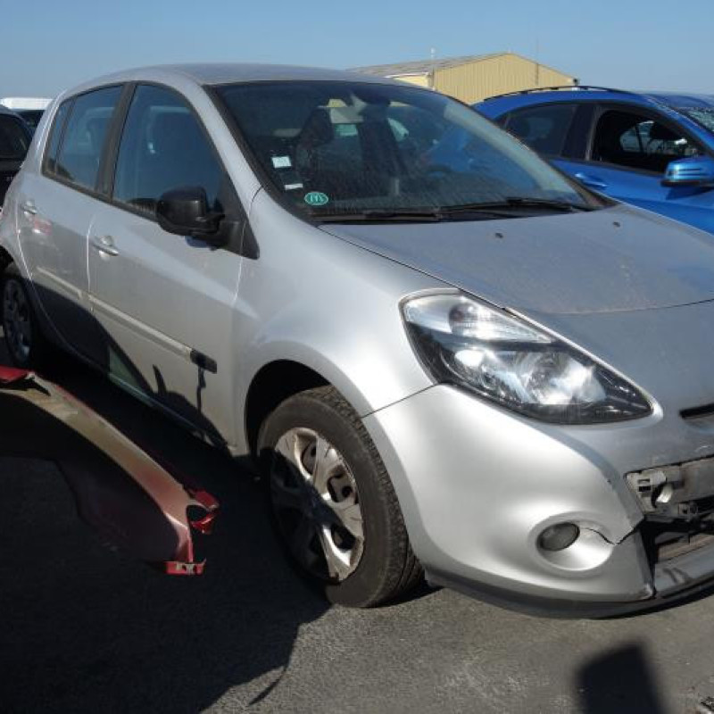 Ecran GPS RENAULT CLIO 3 Photo n°5