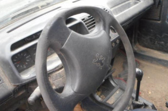 Leve vitre mecanique arriere droit PEUGEOT 205