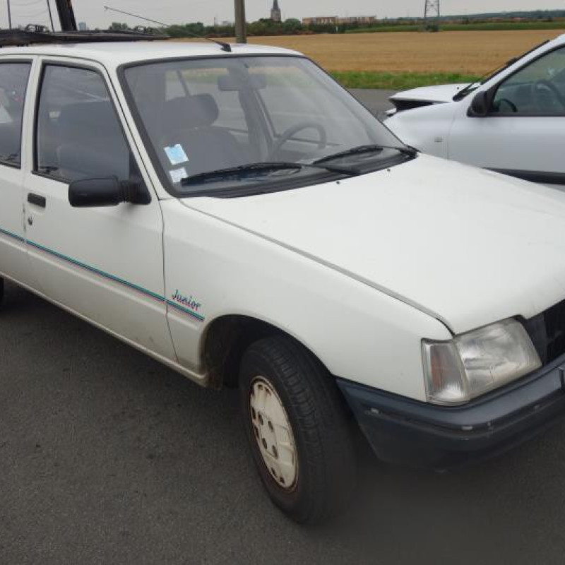 Leve vitre mecanique arriere droit PEUGEOT 205 Photo n°3