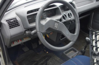 Leve vitre mecanique arriere droit PEUGEOT 205