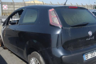 Anti brouillard arriere gauche FIAT PUNTO EVO 3