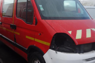 Crosse arriere gauche RENAULT MASTER 2