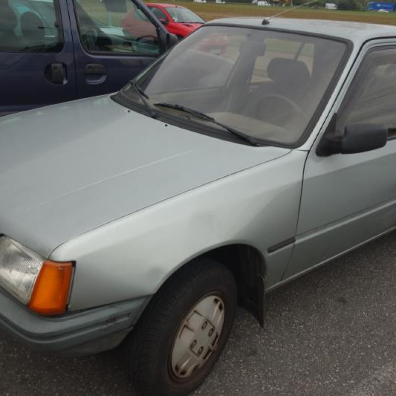 Leve vitre mecanique arriere gauche PEUGEOT 205 Photo n°2