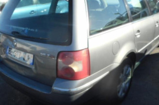 Anti brouillard droit (feux) VOLKSWAGEN PASSAT 4