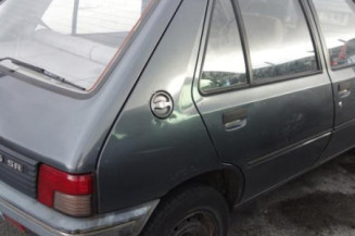 Traverse superieure PEUGEOT 205