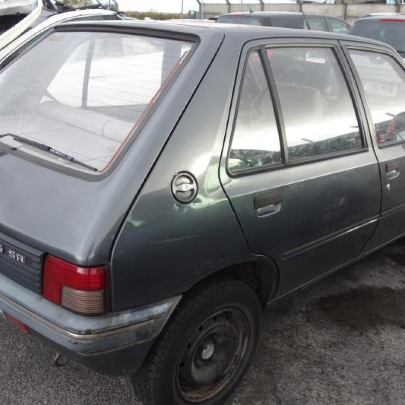 Leve vitre mecanique arriere droit PEUGEOT 205 Photo n°4