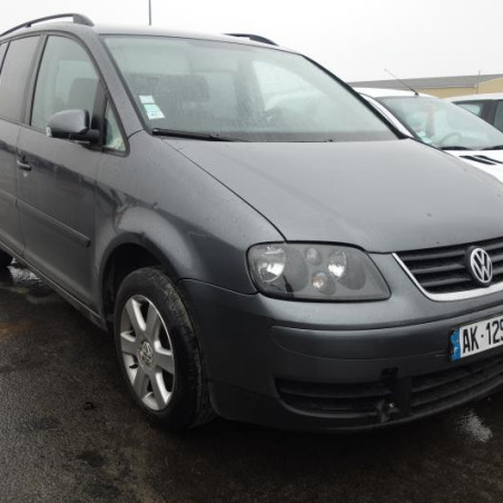 Vitre arriere gauche VOLKSWAGEN TOURAN 1