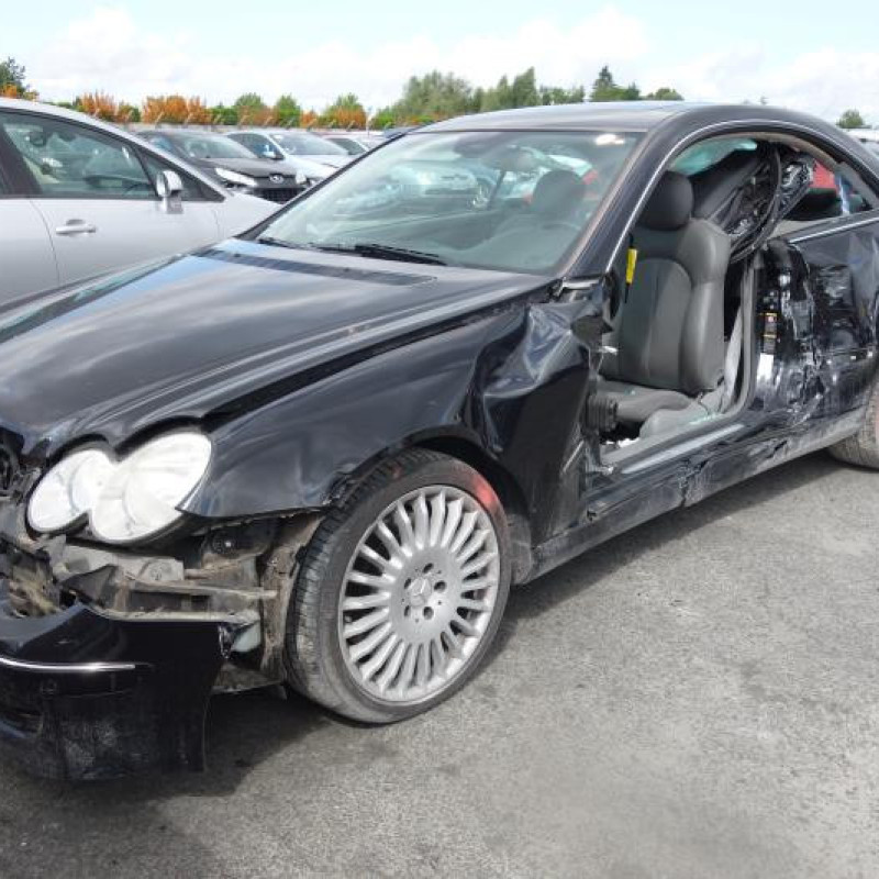 Poignee porte avant droit MERCEDES CLASSE CLK 209 Photo n°4