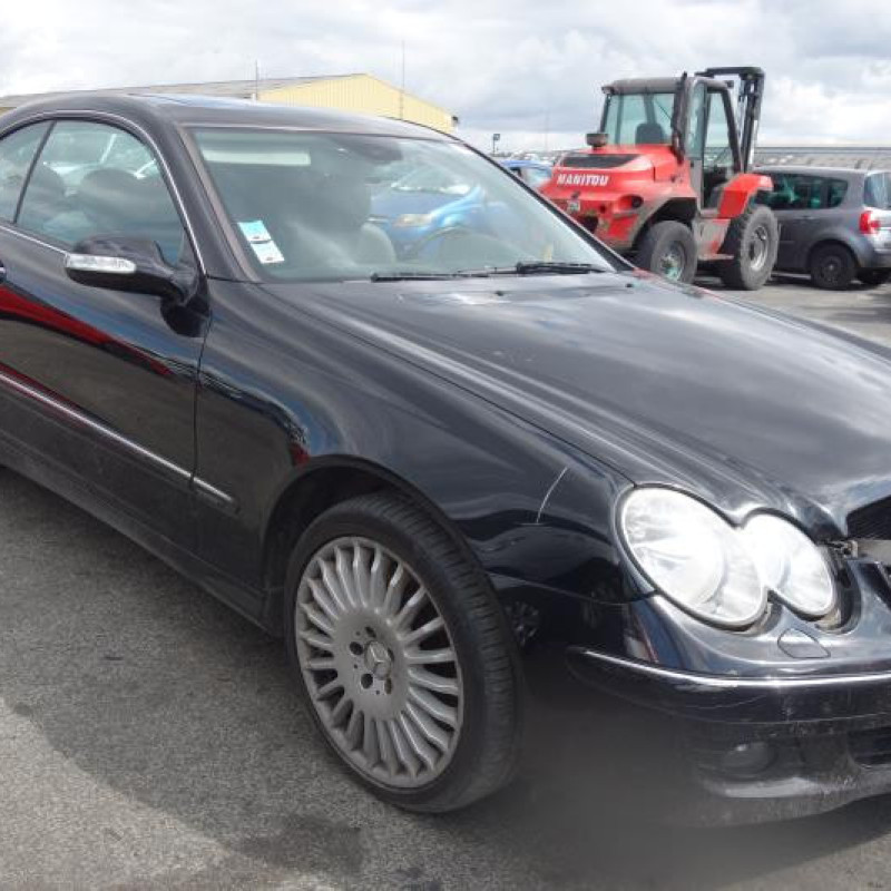 Poignee porte avant droit MERCEDES CLASSE CLK 209 Photo n°5