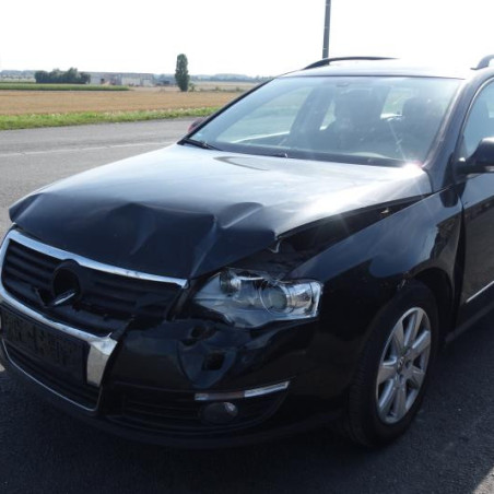 Renfort pare choc avant (traverse) VOLKSWAGEN PASSAT 5