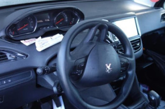 Poignee interieur avant droit PEUGEOT 208 1