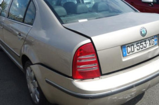 Bouchon de carburant SKODA SUPERB 1