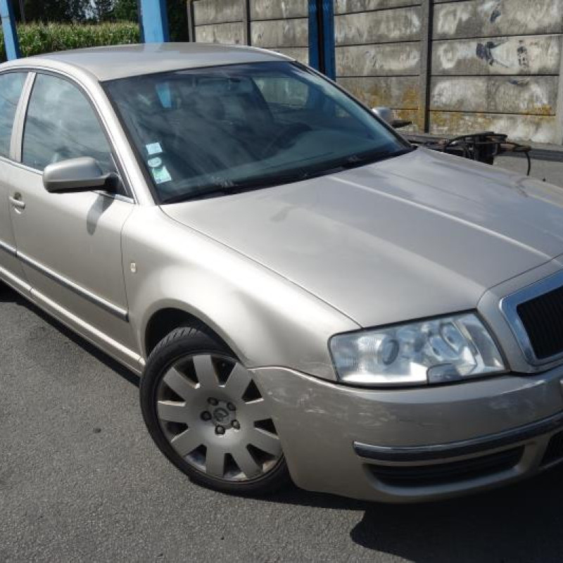 Vitre arriere droit SKODA SUPERB 1 Photo n°2