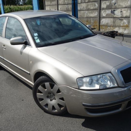 Vitre arriere droit SKODA SUPERB 1