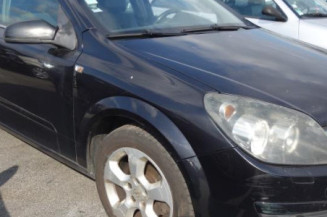 Vitre arriere droit OPEL ASTRA H