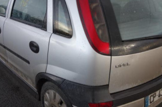 Vitre arriere droit OPEL CORSA C