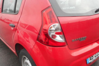 Poignee interieur avant droit DACIA SANDERO 1