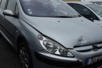 Vitre avant gauche PEUGEOT 307