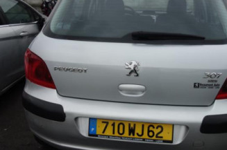 Vitre avant gauche PEUGEOT 307