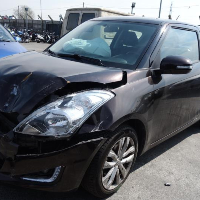 Poignee porte avant droit SUZUKI SWIFT 4 Photo n°4