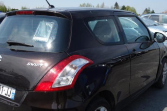 Poignee porte avant droit SUZUKI SWIFT 4