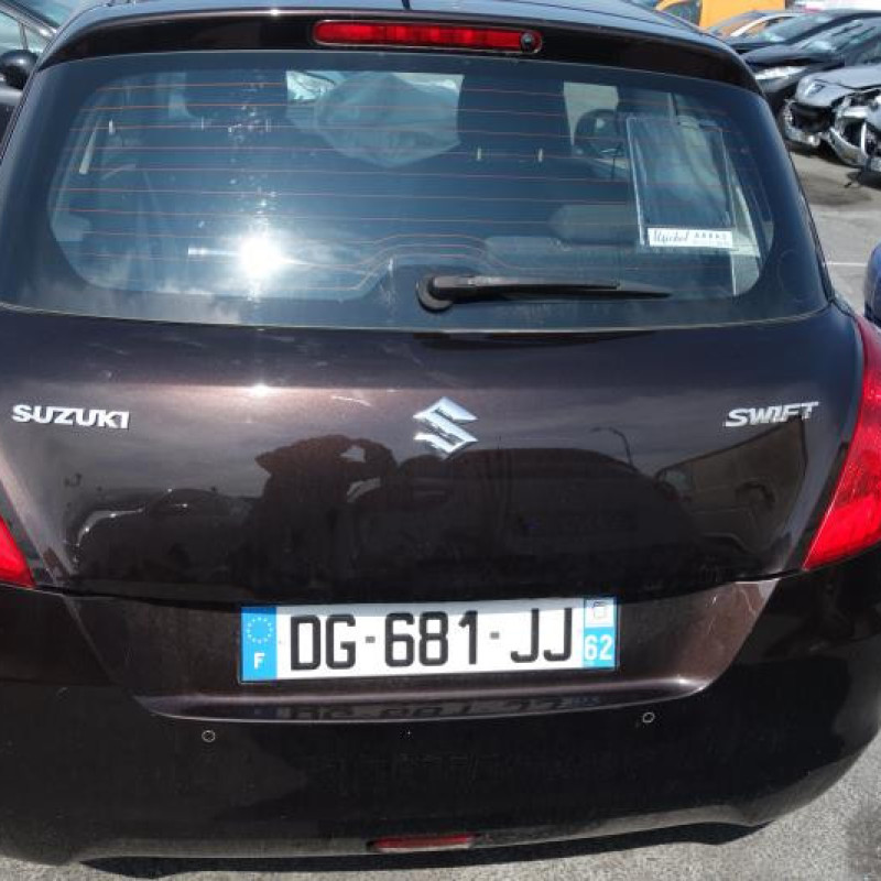 Poignee porte avant droit SUZUKI SWIFT 4 Photo n°8