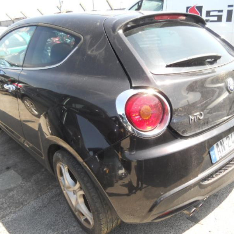 Attache ceinture arriere centrale ALFA ROMEO MITO Photo n°7