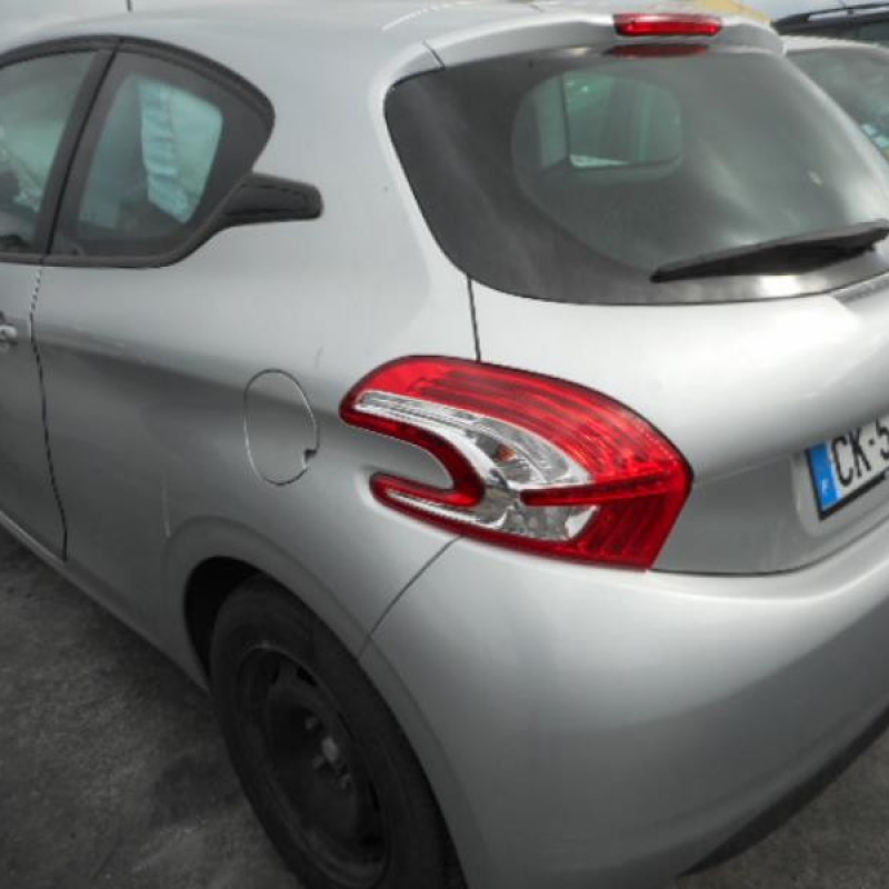 Poignee porte avant droit PEUGEOT 208 1 Photo n°8