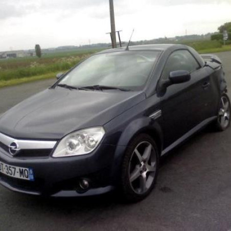 Anti brouillard gauche (feux) OPEL TIGRA 2