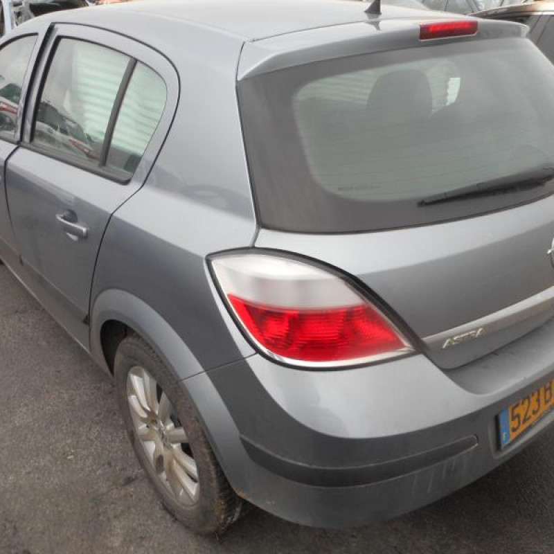 Plage arriere OPEL ASTRA H Photo n°4