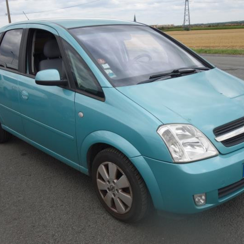 Feu factice arriere droit OPEL MERIVA A Photo n°4