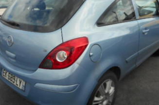 Poignee porte avant gauche OPEL CORSA D