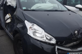 Poignee porte avant gauche PEUGEOT 208 1