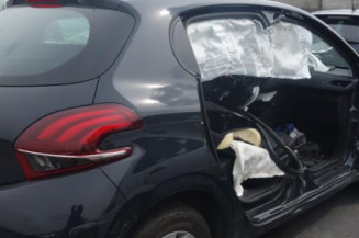 Poignee porte avant gauche PEUGEOT 208 1