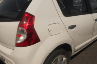 Poignee porte avant gauche DACIA SANDERO 1