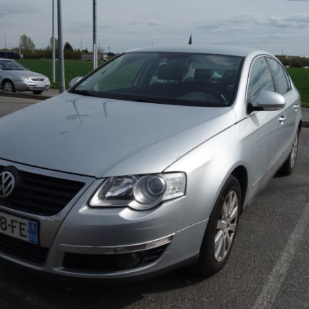 Renfort pare choc avant (traverse) VOLKSWAGEN PASSAT 5