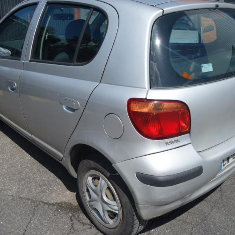 Poignee porte arriere droit TOYOTA YARIS 1 Photo n°7