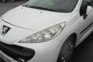 Pare choc arriere PEUGEOT 207