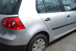 Vitre avant droit VOLKSWAGEN GOLF 5