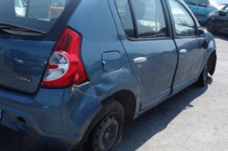 Poignee porte arriere gauche DACIA SANDERO 1